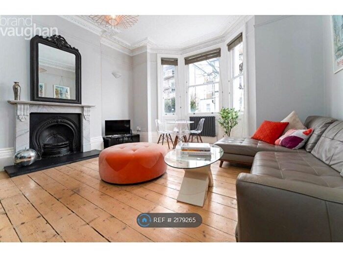 2 Bedroom Flat To Rent In Alfred Road, Brighton, BN1