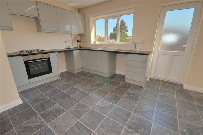 3 Bedroom Terraced House To Rent In Ackworth Road, Featherstone, WF7