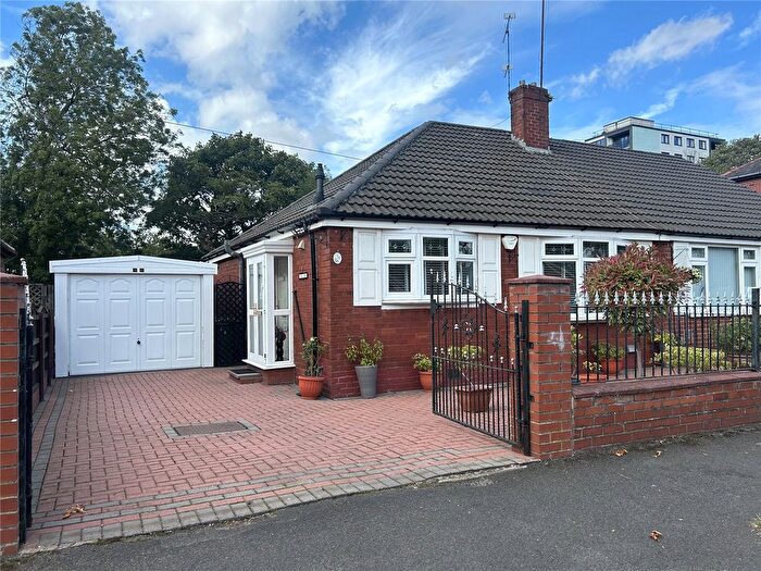 2 Bedroom Semi-Detached Bungalow For Sale In Montgomery Street, Hollinwood, Oldham, OL8