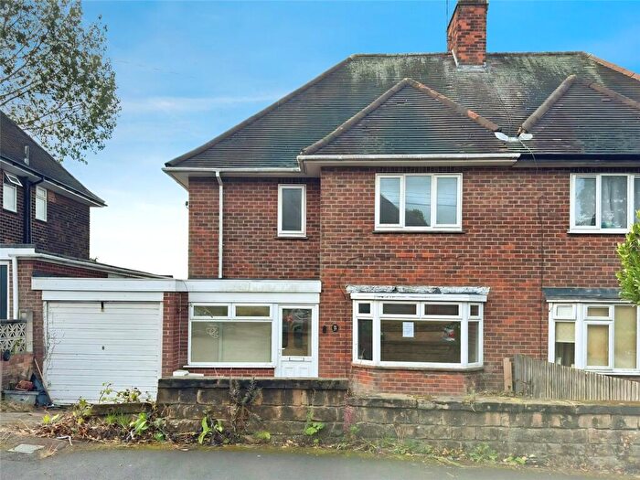 3 Bedroom Semi-Detached House For Sale In Henley Rise, Nottingham, Nottinghamshire, NG5