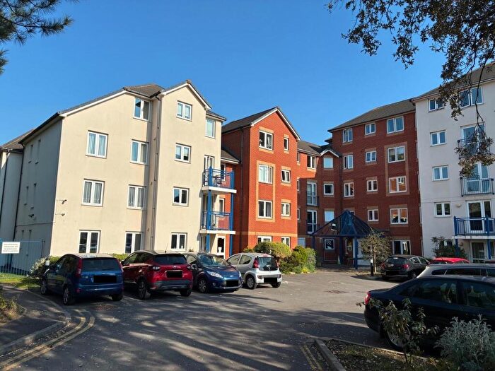 1 Bedroom Retirement Property For Sale In Beach Road, Weston-Super-Mare, BS23