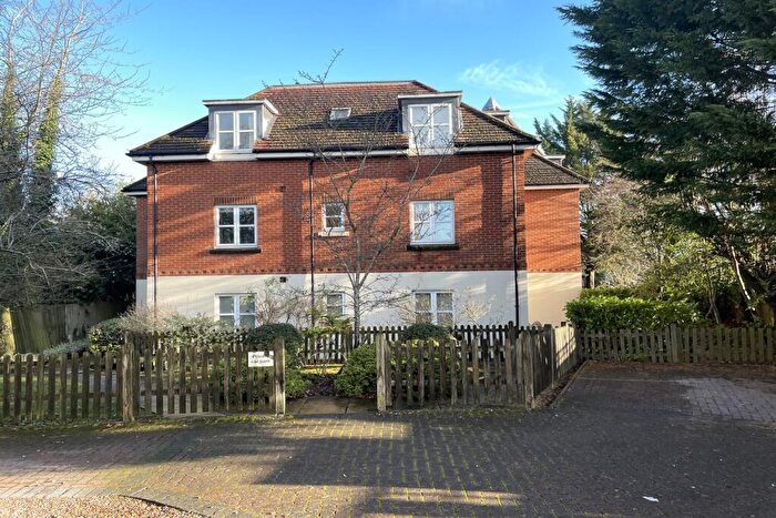 2 Bedroom Flat To Rent In Wessex Gate, Shinfield Road, RG2