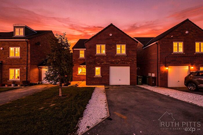 4 Bedroom Detached House For Sale In Orchid Drive, South Elmsall, WF9