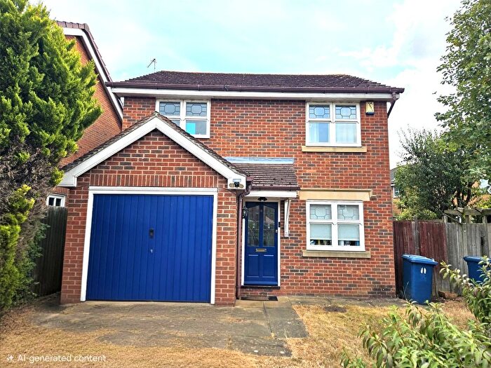 3 Bedroom Detached House To Rent In Rossett Close, Gamston, Nottingham, Nottinghamshire, NG2