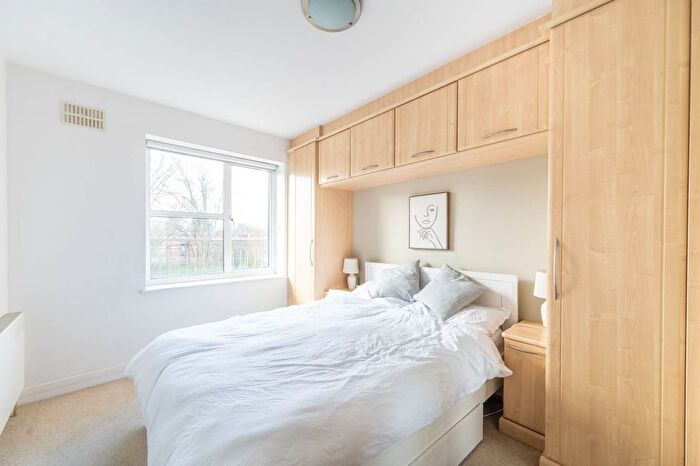 2 Bedroom Flat To Rent In Brook Avenue, Wembley Park, Wembley, HA9