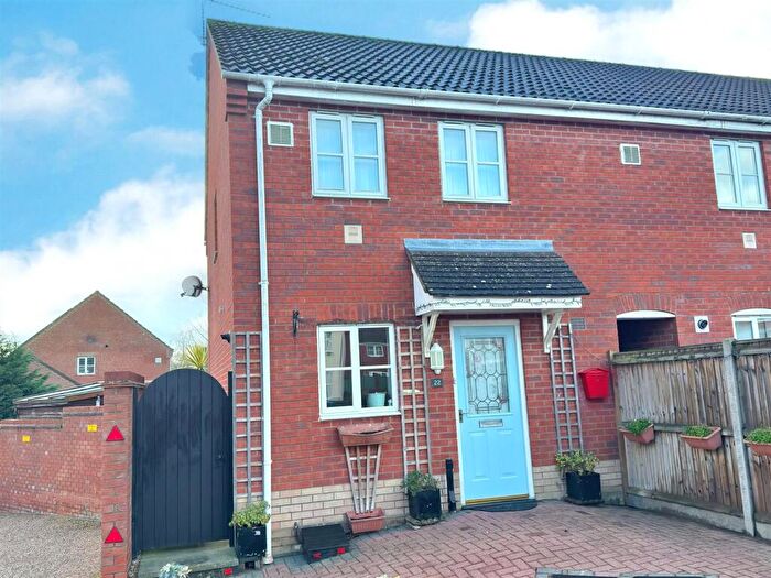 2 Bedroom End Of Terrace House For Sale In Diprose Drive, Parkhill, Lowestoft, Suffolk., NR32