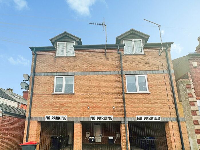 2 Bedroom Flat To Rent In Mosley Street, Nottingham, NG15
