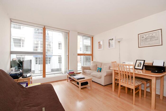 1 Bedroom Flat To Rent In Matisse Court, - Featherstone Street, EC1Y