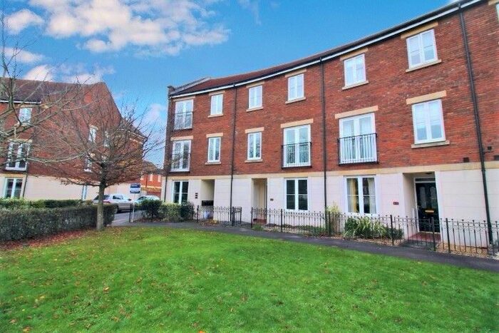 5 Bedroom Town House To Rent In Gras Lawn, Exeter, EX2