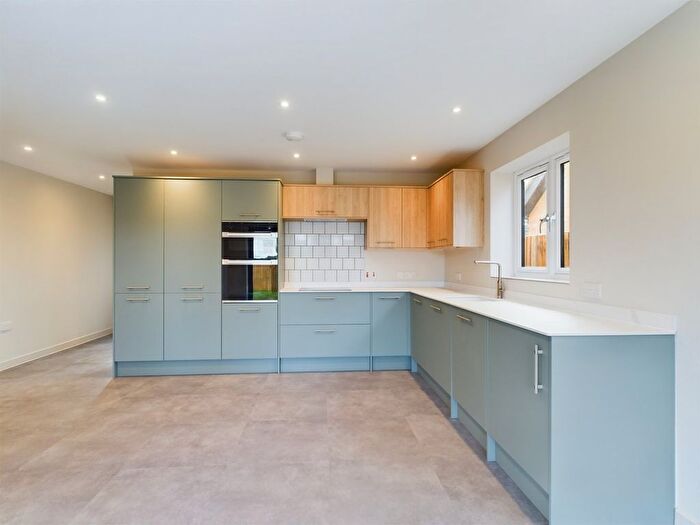 3 Bedroom Detached Bungalow For Sale In London Road, Downham Market, PE38