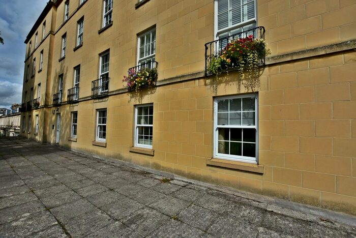 2 Bedroom Flat To Rent In Nelson Place West, Bath, BA1