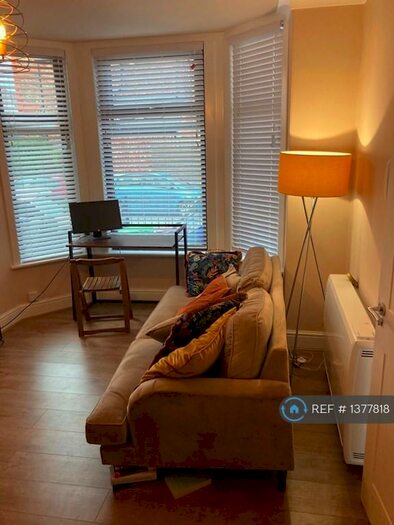 1 Bedroom Flat To Rent In Brundretts Road, Manchester, M21