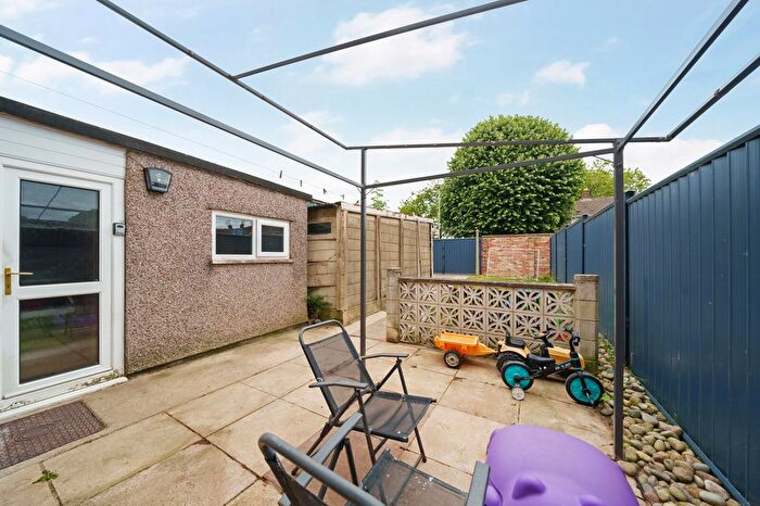 3 Bedroom Terraced House For Sale In Landseer Walk, Abingdon, Oxfordshire, OX14
