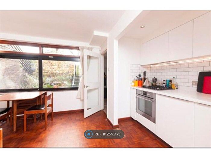1 Bedroom Flat To Rent In Gore Road, London, E9