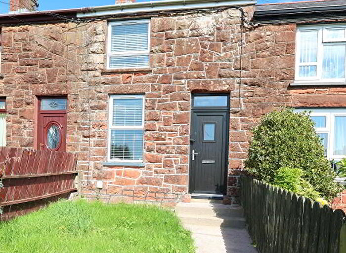 2 Bedroom Mid Terraced House To Rent In Sandyrow, Cookstown, BT80