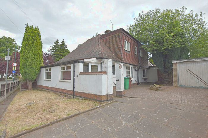 5 Bedroom Semi-Detached House To Rent In Middleton Boulevard, Wollaton, NG8