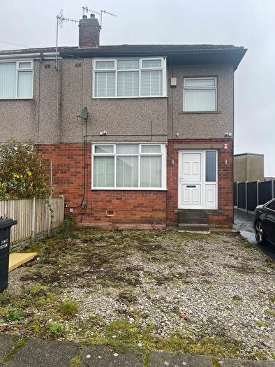 3 Bedroom Semi-Detached House To Rent In Ascot Avenue, Bradford, BD7