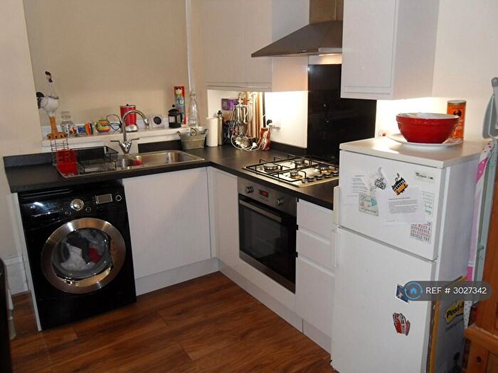 Studio To Rent In Clarendon Villas, Hove, BN3