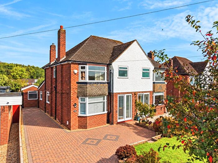 3 Bedroom Semi-Detached House For Sale In Carrington Lane, Sale, M33
