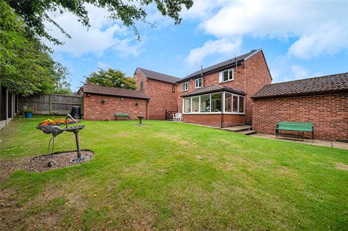 4 Bedroom Detached House For Sale In Glebe Field Drive, Wetherby, West Yorkshire, LS22
