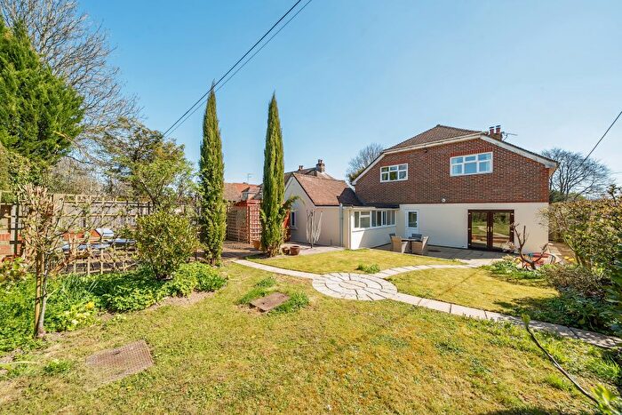 4 Bedroom Detached House For Sale In Fairclose Drive, Winchester, SO22