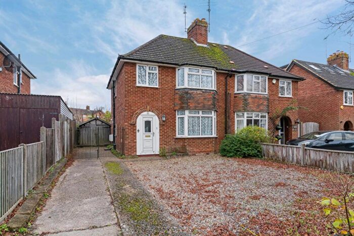 3 Bedroom Semi-Detached House For Sale In Willian Road, Hitchin, SG4