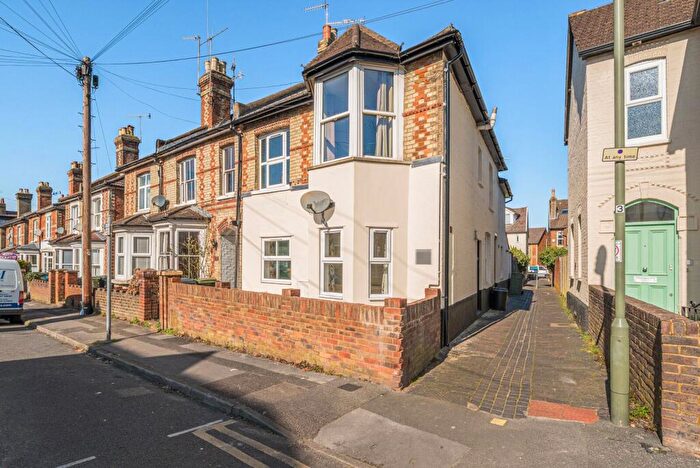 2 Bedroom End Of Terrace House For Sale In Church Road, Guildford, GU1