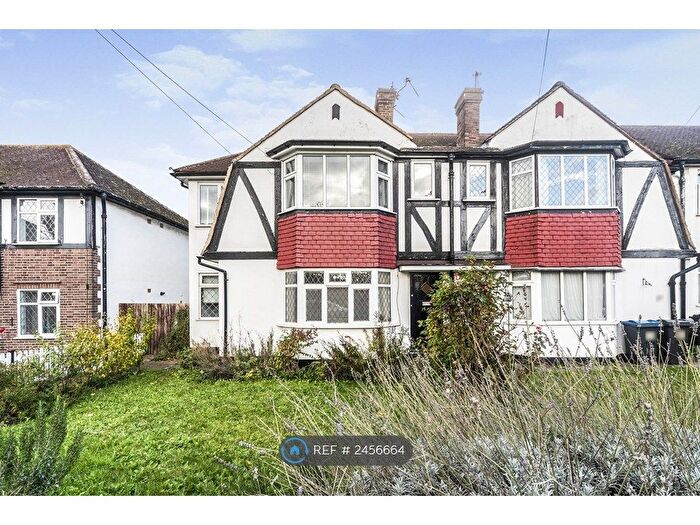 2 Bedroom Maisonette To Rent In Tudor Drive, Morden, SM4