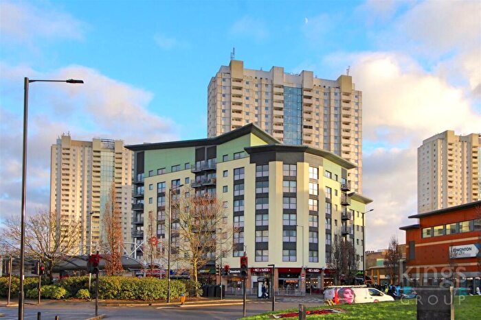 2 Bedroom Flat For Sale In Geary Court, Edmonton, N9