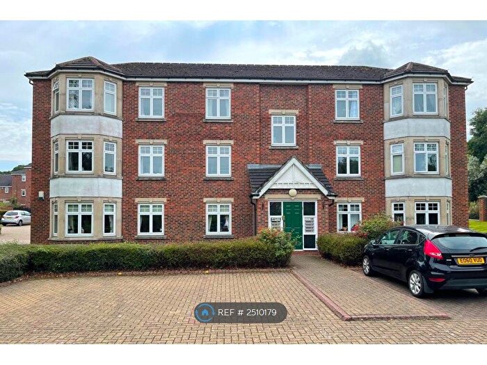2 Bedroom Flat To Rent In Whitley Bay, Newcastle Upon Tyne, NE25