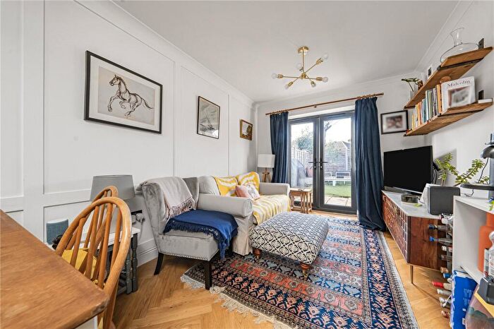 3 Bedroom Apartment For Sale In Taylor Road, London, CR4