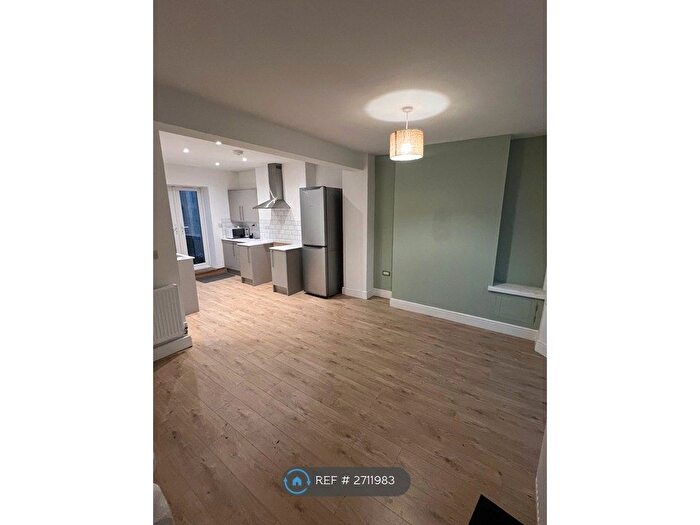 3 Bedroom Terraced House To Rent In Windsor Avenue, Newbridge, Newport, NP11