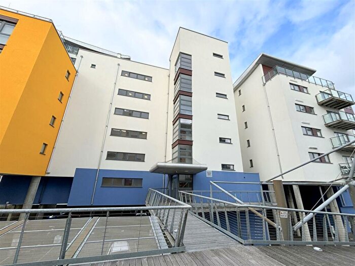 2 Bedroom Flat To Rent In Midway Quay, Eastbourne, BN23
