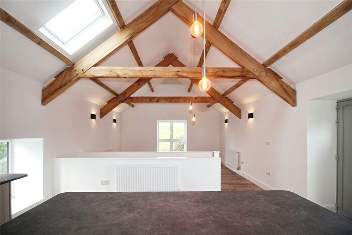 2 Bedroom Barn Conversion To Rent In Clawton, Holsworthy, EX22