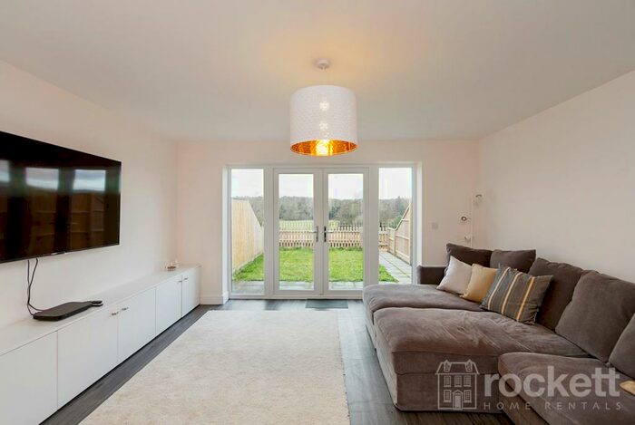 3 Bedroom Terraced House To Rent In Stone Road, Stoke-On-Trent, ST4