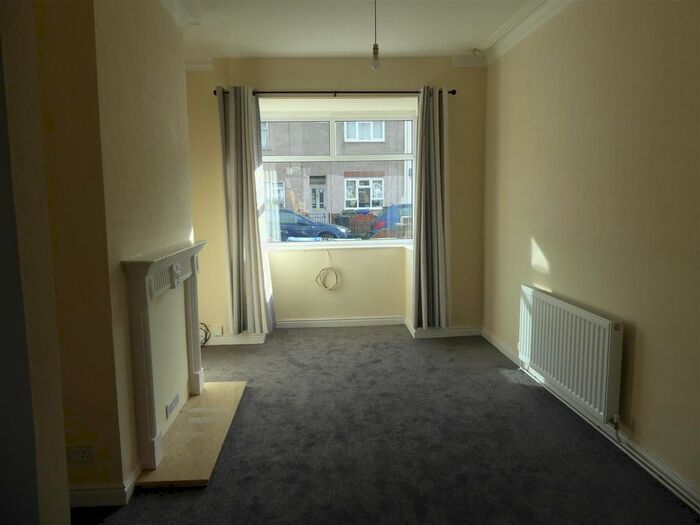 3 Bedroom Terraced House To Rent In Hart Street, Cleethorpes, DN35