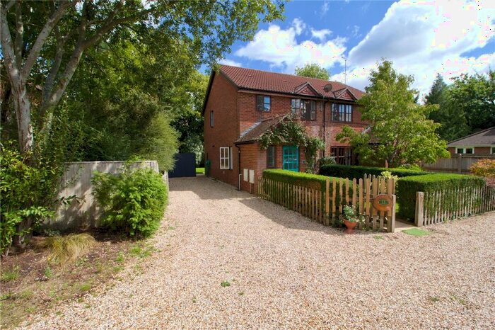 3 Bedroom Semi-Detached House To Rent In Centenary Close, Sway, Lymington, Hampshire, SO41