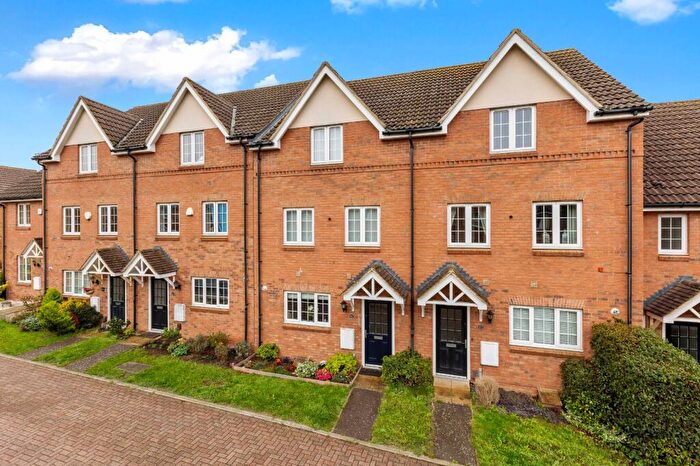 3 Bedroom Terraced House For Sale In Brick Kiln Road, Stevenage, Hertfordshire, SG1