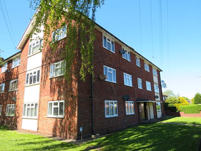 2 Bedroom Flat To Rent In Perkins Close, Dudley, DY1