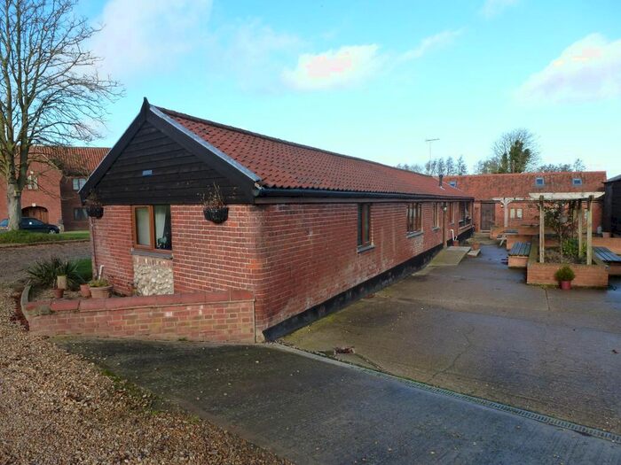 3 Bedroom Barn Conversion To Rent In Rotten Row, East Tuddenham, Dereham, NR20