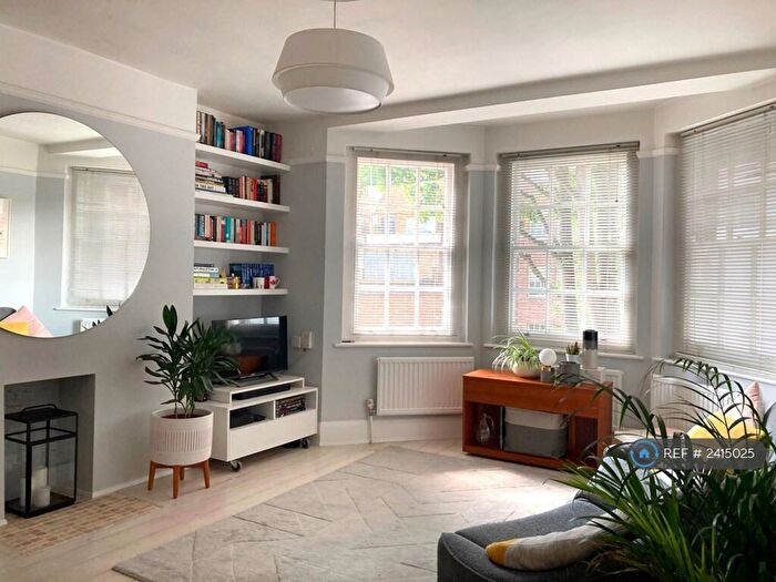 2 Bedroom Flat To Rent In Parkhurst Court, London, N7