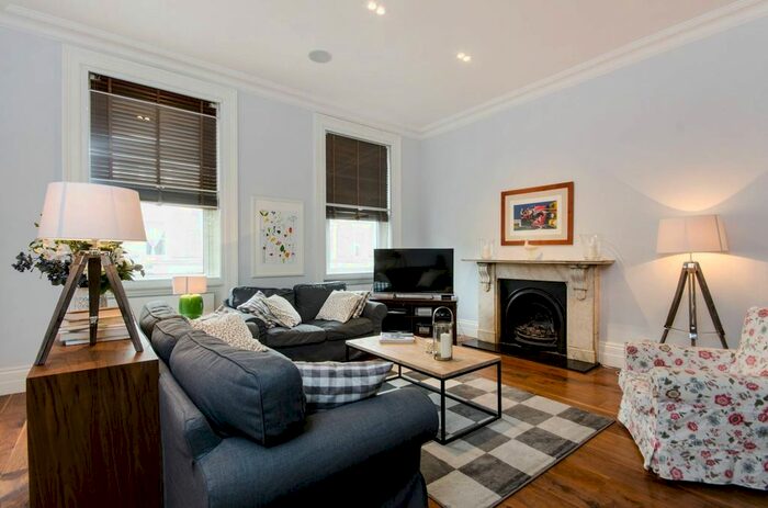 3 Bedroom Maisonette To Rent In Finborough Road, Chelsea, London, SW10