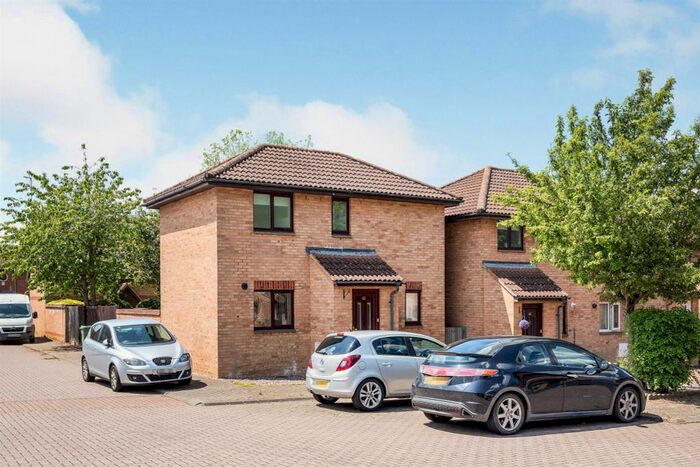 2 Bedroom Detached House To Rent In Brayton Court, Shenley Lodge, Milton Keynes, MK5