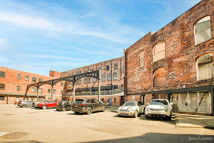 2 Bedroom Apartment To Rent In Newhall Court, George Street, Jewellery Quarter, B3