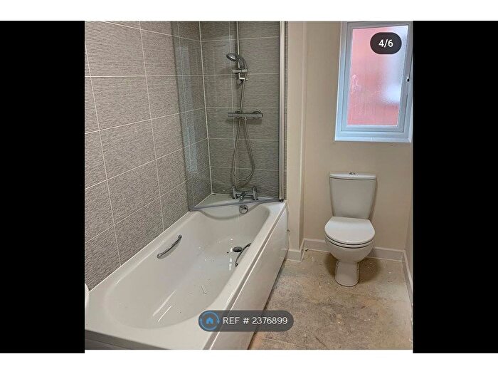 3 Bedroom Semi-Detached House To Rent In Carlen Drive, Derby, DE24