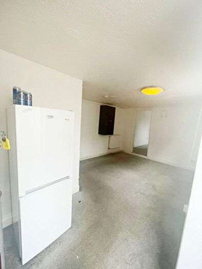 1 Bedroom Flat To Rent In Bridge Road, Grays, Essex, RM17