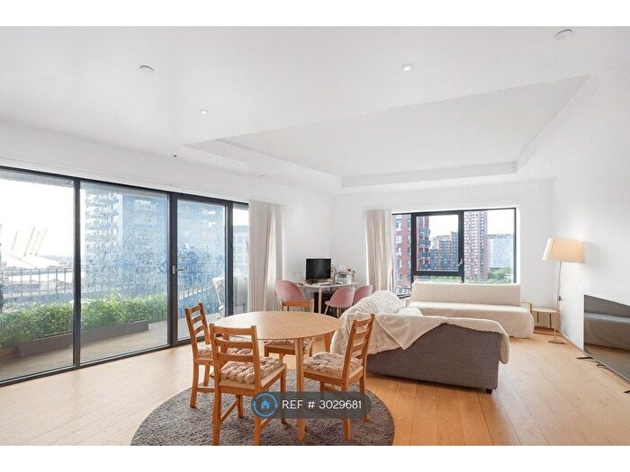 2 Bedroom Flat To Rent In Grantham House, London, E14