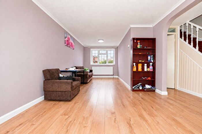 3 Bedroom Terraced House To Rent In Napier Road, London, E6