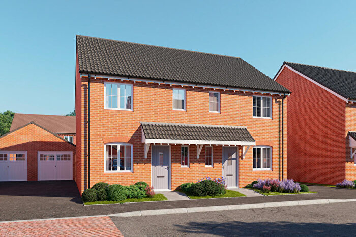 3 Bedroom Semi Detached House For Sale In Ranshaw Drive, Stafford, Staffordshire, ST17