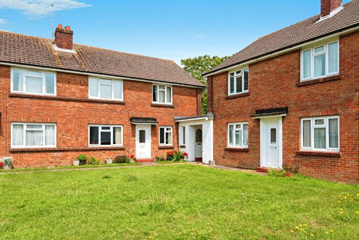 2 Bedroom Flat For Sale In Canterbury Road, Worthing, BN13